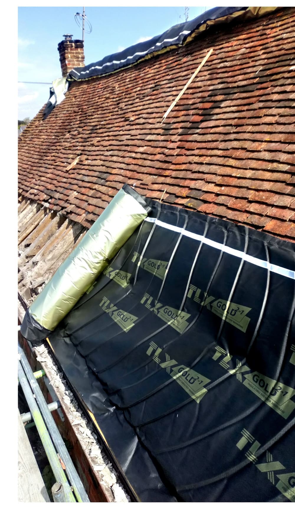 TLX Gold Insulating breather membrane